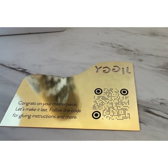 Jiggy 800-Pc Jigsaw Puzzle “Christmas town” - Frameable Premium Holiday Gift Set - Picture 7 of 8